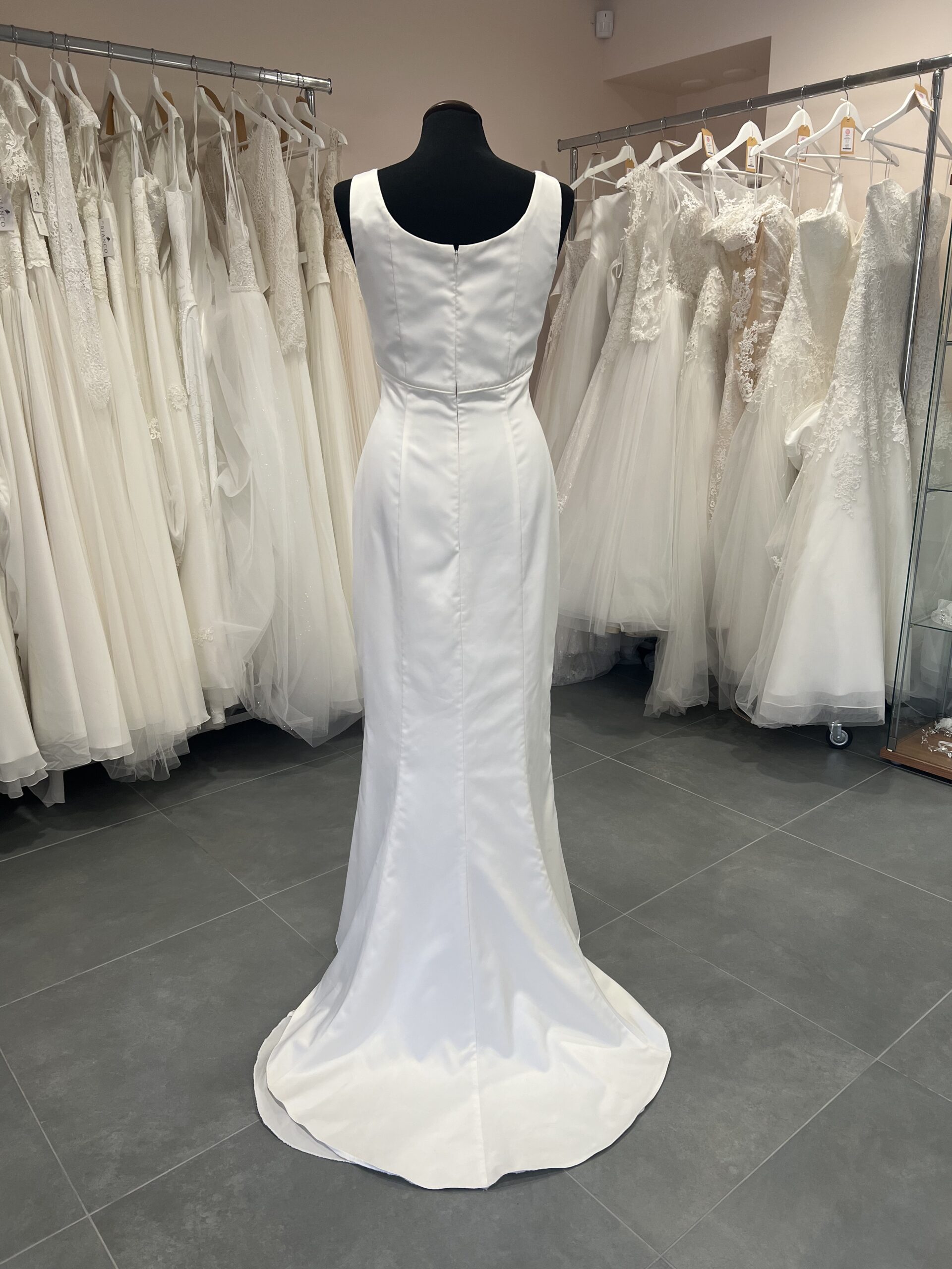 Ian Stuard Fit and flare trouwjurk S75 achter